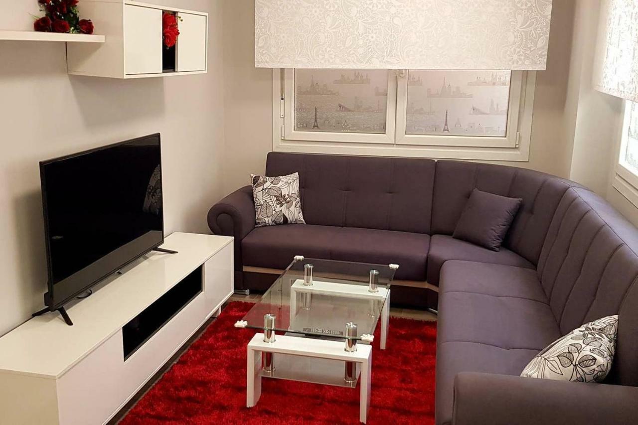 Laia Home Garaje Y Wifi Barakaldo Exteriör bild